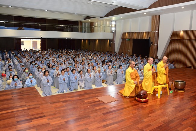 Dharma Talk “Peaceful place to stop ” – The 96th Seven-Day Retreat